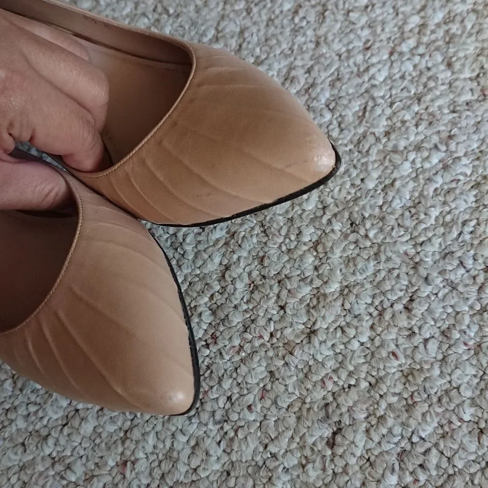 Stuart Weitzman Threads Ruched Pointy Pump size 8 M